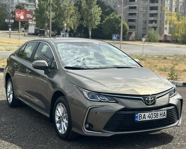 Зеленый Тойота Королла, объемом двигателя 1.6 л и пробегом 14 тыс. км за 18500 $, фото 1 на Automoto.ua