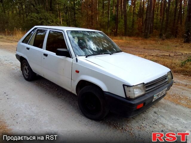 Тойота Корса, объемом двигателя 1.3 л и пробегом 0 тыс. км за 950 $, фото 1 на Automoto.ua