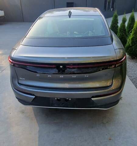 Серый Тойота Краун, объемом двигателя 2.5 л и пробегом 4 тыс. км за 12000 $, фото 1 на Automoto.ua