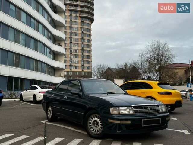 Зеленый Тойота Краун, объемом двигателя 2.5 л и пробегом 470 тыс. км за 3000 $, фото 1 на Automoto.ua