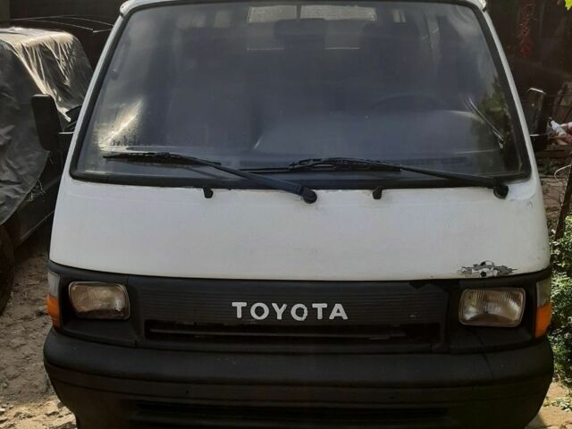 Белый Тойота Другая, объемом двигателя 0 л и пробегом 425 тыс. км за 2300 $, фото 1 на Automoto.ua