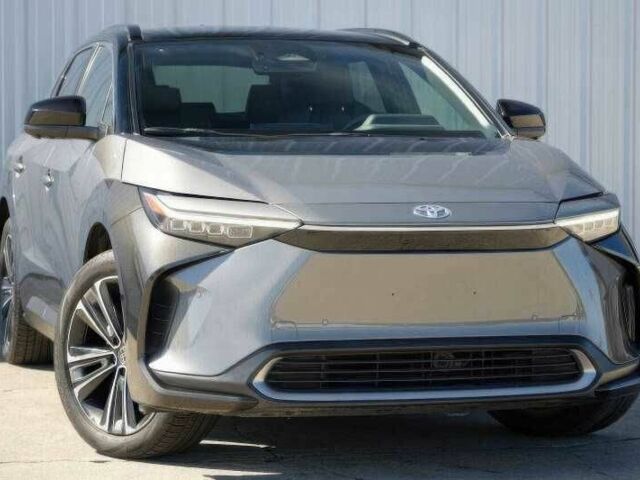 Серый Тойота Другая, объемом двигателя 0 л и пробегом 10 тыс. км за 10000 $, фото 1 на Automoto.ua