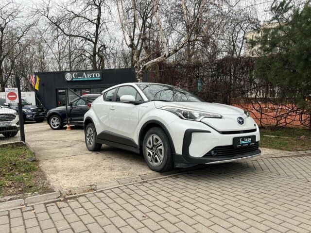 Белый Тойота Ф, объемом двигателя 0 л и пробегом 30 тыс. км за 20800 $, фото 1 на Automoto.ua