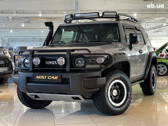Тойота ФЖ Крузер, объемом двигателя 0 л и пробегом 57 тыс. км за 34600 $, фото 1 на Automoto.ua