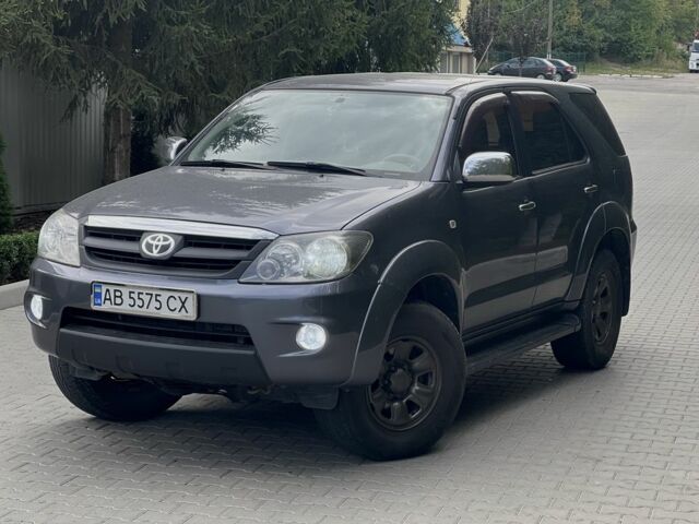 Сірий Тойота Фортунер, об'ємом двигуна 2.7 л та пробігом 304 тис. км за 11299 $, фото 1 на Automoto.ua