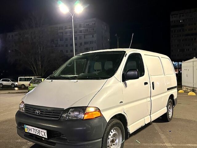 Тойота Хиасе, объемом двигателя 2.5 л и пробегом 400 тыс. км за 3450 $, фото 1 на Automoto.ua