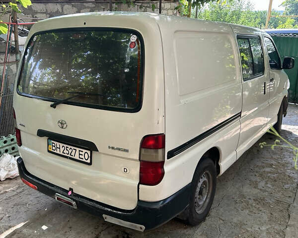 Тойота Хиасе, объемом двигателя 2.5 л и пробегом 230 тыс. км за 7900 $, фото 1 на Automoto.ua