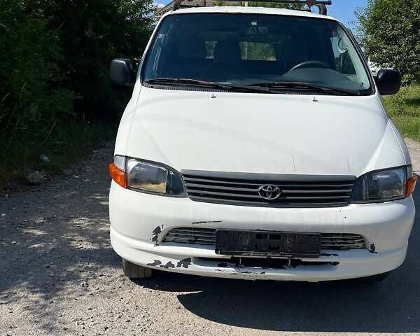 Тойота Хиасе, объемом двигателя 2.5 л и пробегом 230 тыс. км за 4850 $, фото 1 на Automoto.ua