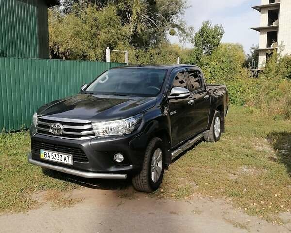 Серый Тойота Хиасе, объемом двигателя 2.39 л и пробегом 277 тыс. км за 18600 $, фото 1 на Automoto.ua