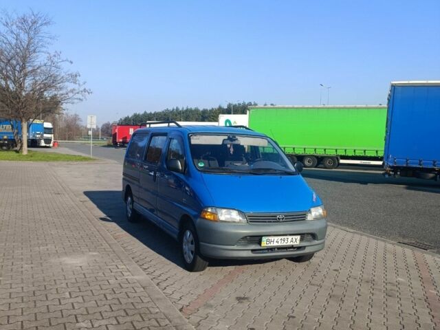 Синій Тойота Хіасє, об'ємом двигуна 2.4 л та пробігом 514 тис. км за 6998 $, фото 1 на Automoto.ua