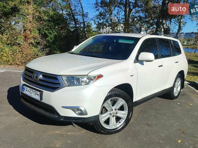 Білий Тойота Хайлендер, об'ємом двигуна 3.46 л та пробігом 227 тис. км за 16800 $, фото 1 на Automoto.ua