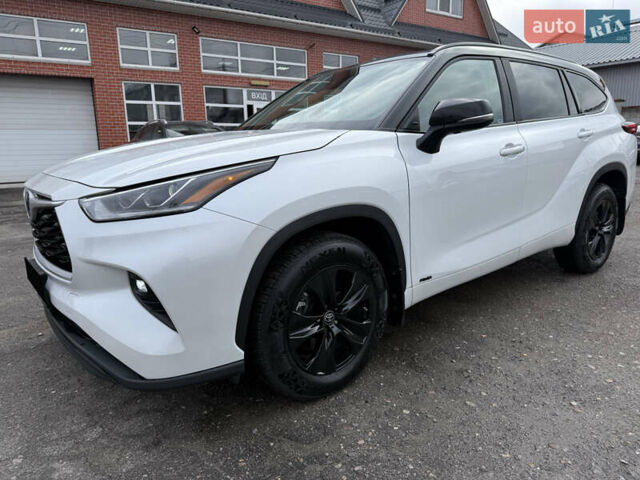 Белый Тойота Хайлендер, объемом двигателя 2.49 л и пробегом 39 тыс. км за 46500 $, фото 1 на Automoto.ua