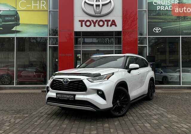 Білий Тойота Хайлендер, об'ємом двигуна 2.49 л та пробігом 138 тис. км за 49500 $, фото 1 на Automoto.ua