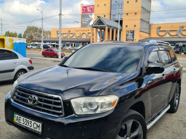 Чорний Тойота Хайлендер, об'ємом двигуна 3.46 л та пробігом 235 тис. км за 13800 $, фото 1 на Automoto.ua