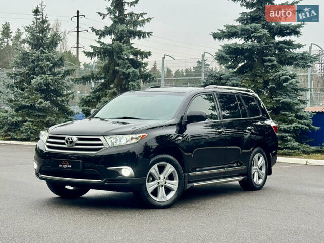 Чорний Тойота Хайлендер, об'ємом двигуна 3.46 л та пробігом 165 тис. км за 15555 $, фото 1 на Automoto.ua
