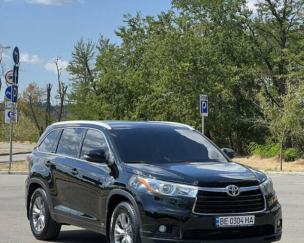 Черный Тойота Хайлендер, объемом двигателя 3.46 л и пробегом 160 тыс. км за 24999 $, фото 1 на Automoto.ua
