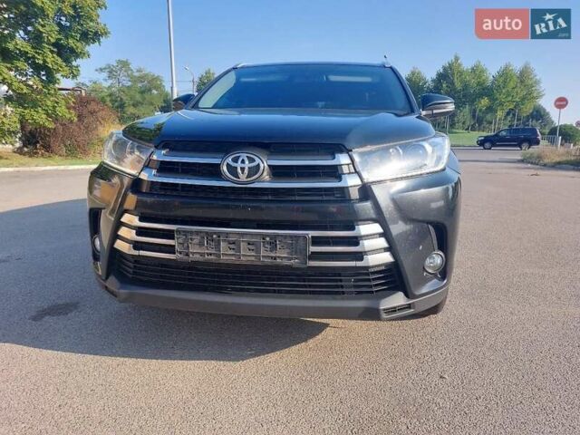 Тойота Хайлендер 2017 в Днепре (Днепропетровске) на Automoto.ua Черный Тойота Хайлендер, объемом двигателя 3.5 л и пробегом 155 тыс. км за 33700 $, фото 1 на Automoto.ua