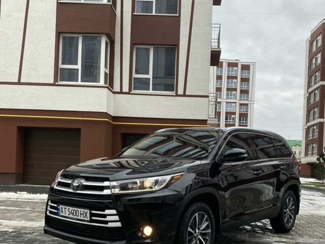 Черный Тойота Хайлендер, объемом двигателя 3.5 л и пробегом 97 тыс. км за 29999 $, фото 1 на Automoto.ua