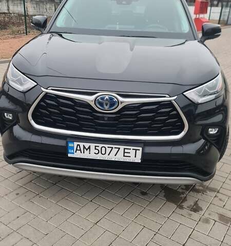 Черный Тойота Хайлендер, объемом двигателя 2.49 л и пробегом 84 тыс. км за 49900 $, фото 1 на Automoto.ua