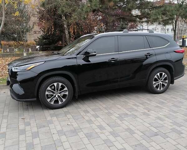 Чорний Тойота Хайлендер, об'ємом двигуна 1.48 л та пробігом 46 тис. км за 44500 $, фото 1 на Automoto.ua
