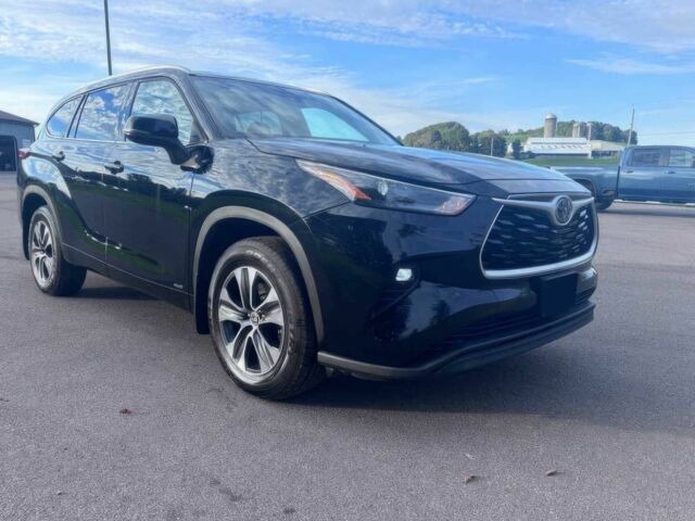 Черный Тойота Хайлендер, объемом двигателя 2.5 л и пробегом 19 тыс. км за 24000 $, фото 1 на Automoto.ua