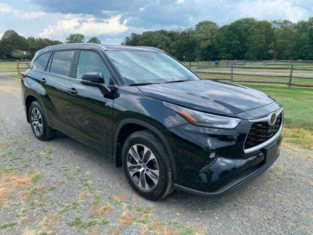 Черный Тойота Хайлендер, объемом двигателя 2.4 л и пробегом 27 тыс. км за 22500 $, фото 1 на Automoto.ua