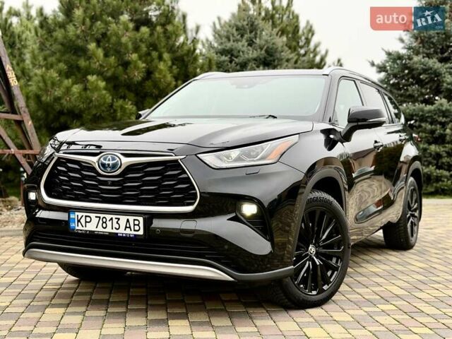 Черный Тойота Хайлендер, объемом двигателя 2.49 л и пробегом 18 тыс. км за 66700 $, фото 1 на Automoto.ua
