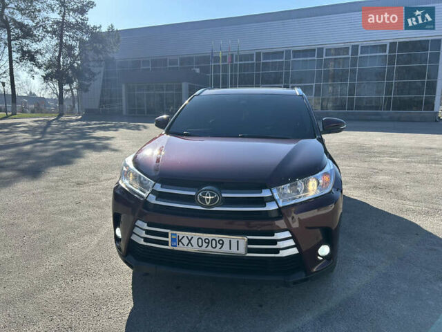 Червоний Тойота Хайлендер, об'ємом двигуна 3.46 л та пробігом 106 тис. км за 25700 $, фото 1 на Automoto.ua