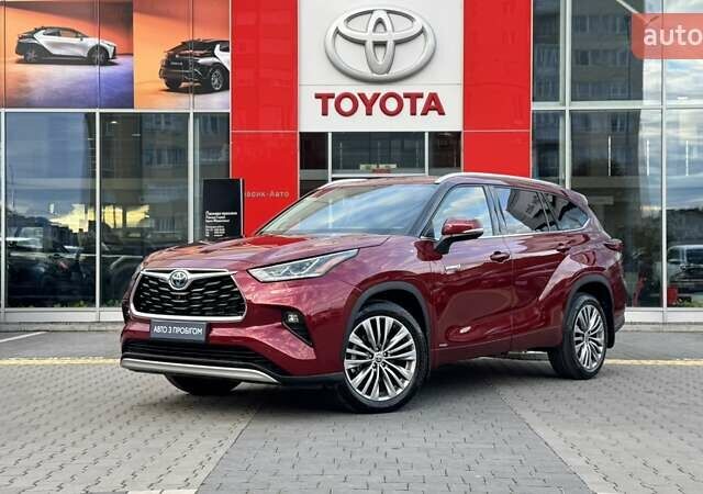 Красный Тойота Хайлендер, объемом двигателя 2.49 л и пробегом 84 тыс. км за 43105 $, фото 1 на Automoto.ua