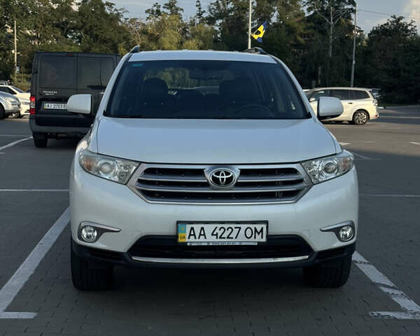 Тойота Хайлендер, об'ємом двигуна 3.5 л та пробігом 202 тис. км за 16500 $, фото 1 на Automoto.ua