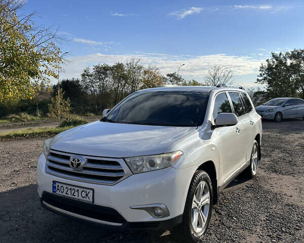 Тойота Хайлендер, об'ємом двигуна 3.5 л та пробігом 265 тис. км за 14500 $, фото 1 на Automoto.ua