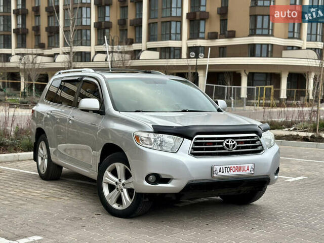 Сірий Тойота Хайлендер, об'ємом двигуна 3.5 л та пробігом 222 тис. км за 11890 $, фото 1 на Automoto.ua