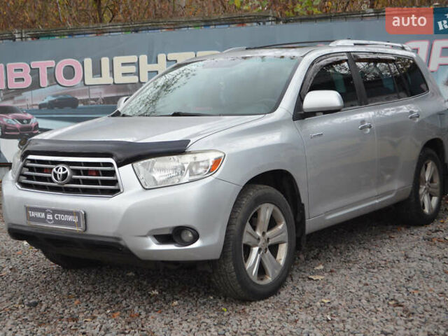 Серый Тойота Хайлендер, объемом двигателя 3.5 л и пробегом 221 тыс. км за 11500 $, фото 1 на Automoto.ua