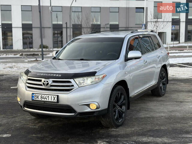 Сірий Тойота Хайлендер, об'ємом двигуна 3.5 л та пробігом 291 тис. км за 14500 $, фото 1 на Automoto.ua