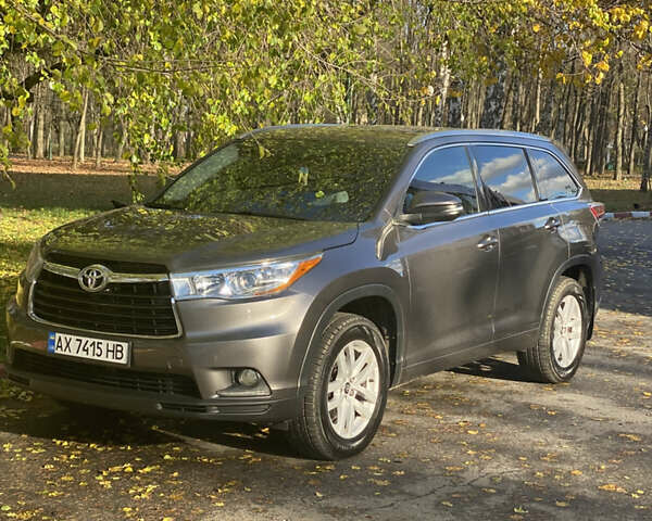 Тойота Хайлендер 2016 в Харькове на Automoto.ua Серый Тойота Хайлендер, объемом двигателя 2.67 л и пробегом 123 тыс. км за 18800 $, фото 1 на Automoto.ua