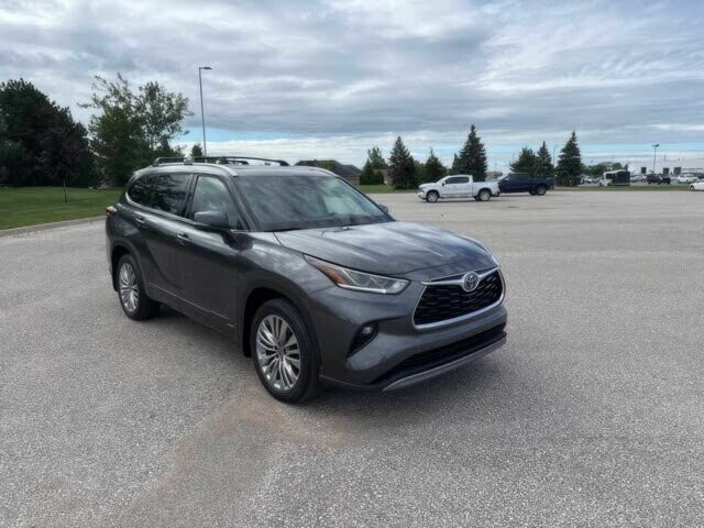 Сірий Тойота Хайлендер, об'ємом двигуна 2.5 л та пробігом 24 тис. км за 26000 $, фото 1 на Automoto.ua