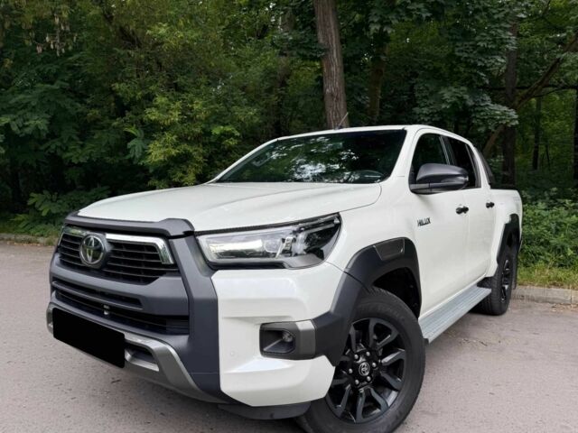 Белый Тойота Хайлюкс, объемом двигателя 2.8 л и пробегом 33 тыс. км за 13000 $, фото 1 на Automoto.ua