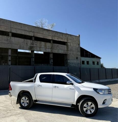 Білий Тойота Хайлюкс, об'ємом двигуна 0 л та пробігом 340 тис. км за 22000 $, фото 1 на Automoto.ua