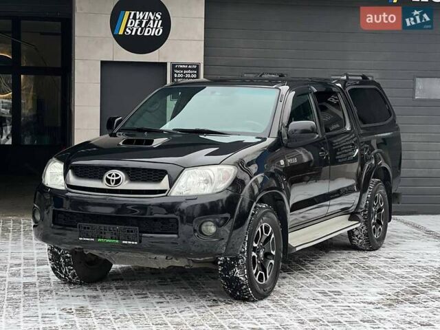 Чорний Тойота Хайлюкс, об'ємом двигуна 2.98 л та пробігом 250 тис. км за 14900 $, фото 1 на Automoto.ua