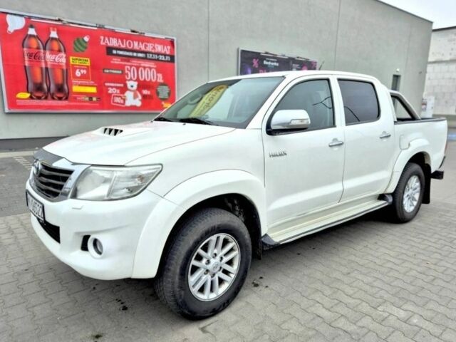 Черный Тойота Хайлюкс, объемом двигателя 2.5 л и пробегом 230 тыс. км за 2950 $, фото 1 на Automoto.ua