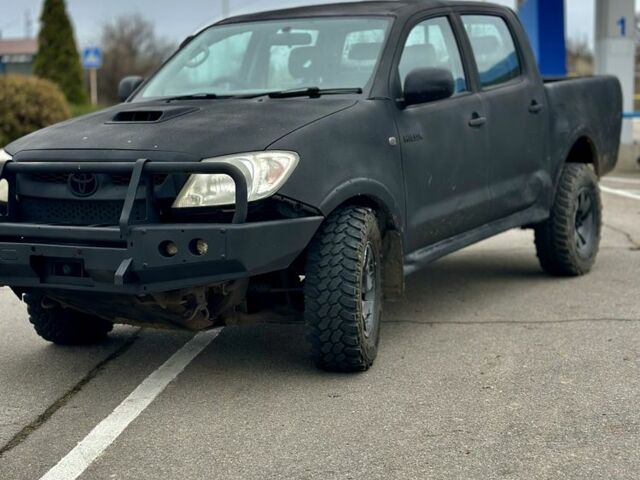 Тойота Хайлюкс, объемом двигателя 2.5 л и пробегом 200 тыс. км за 5500 $, фото 1 на Automoto.ua