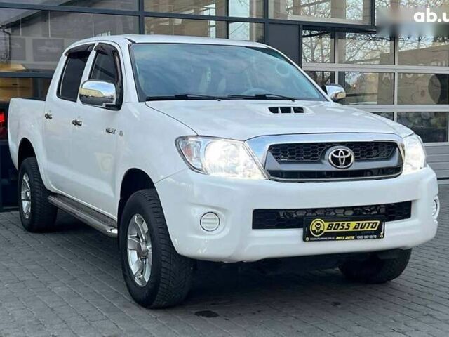 Тойота Хайлюкс, об'ємом двигуна 2.5 л та пробігом 310 тис. км за 19500 $, фото 1 на Automoto.ua