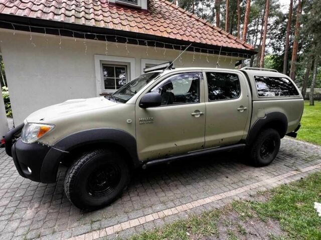 Тойота Хайлюкс, объемом двигателя 3 л и пробегом 200 тыс. км за 3650 $, фото 1 на Automoto.ua