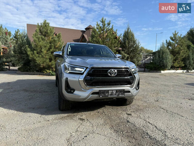Серый Тойота Хайлюкс, объемом двигателя 2.76 л и пробегом 133 тыс. км за 45500 $, фото 1 на Automoto.ua