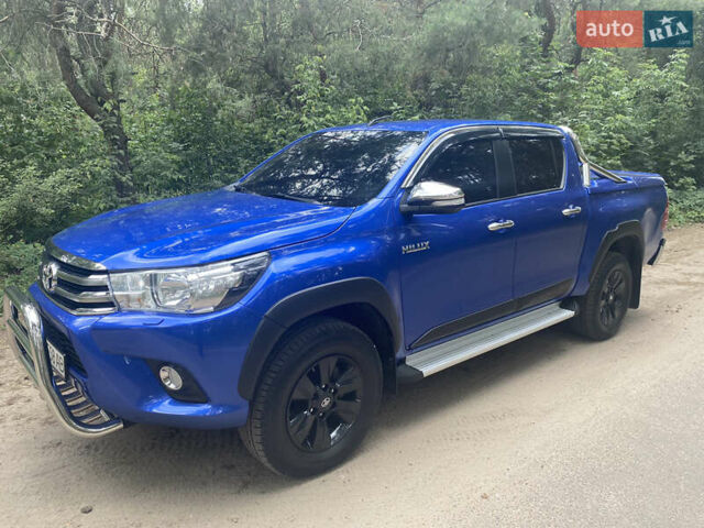 Синій Тойота Хайлюкс, об'ємом двигуна 2.4 л та пробігом 130 тис. км за 29000 $, фото 1 на Automoto.ua