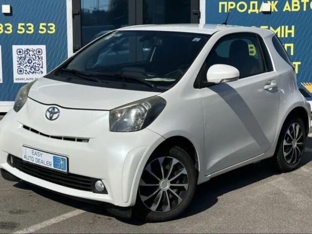 Білий Тойота АйКью, об'ємом двигуна 1 л та пробігом 138 тис. км за 6500 $, фото 1 на Automoto.ua