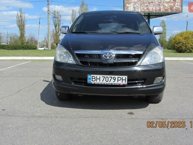 Черный Тойота Инова, объемом двигателя 2.69 л и пробегом 257 тыс. км за 6800 $, фото 1 на Automoto.ua