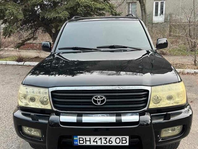 Черный Тойота Ленд Крузер 100, объемом двигателя 0 л и пробегом 429 тыс. км за 10200 $, фото 1 на Automoto.ua