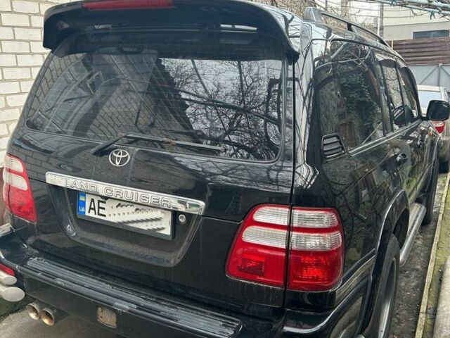 Черный Тойота Ленд Крузер 100, объемом двигателя 4.7 л и пробегом 290 тыс. км за 15999 $, фото 1 на Automoto.ua