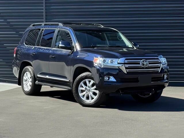 Черный Тойота Ленд Крузер 100, объемом двигателя 5.7 л и пробегом 40 тыс. км за 30000 $, фото 1 на Automoto.ua